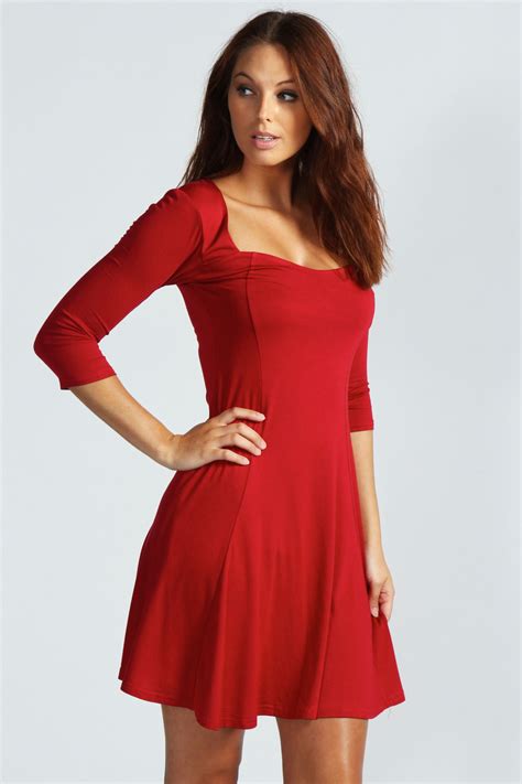 There are no critic reviews yet for the red dress. Red Skater Dress Picture Collection | DressedUpGirl.com
