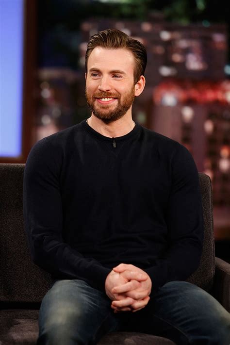 Chris Evans Doesnt Think Hes Hot—and For Good Reason E Online