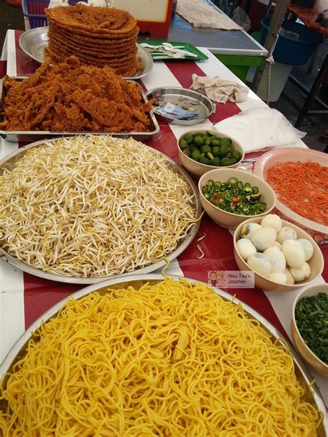 So you can almost find anything you want fauzi mohd som. Neu Tea's Journey: Mee Rebus Man at Bazaar Ramadhan Taman ...