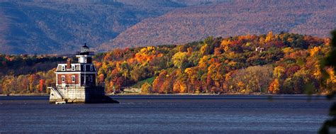 Governor Cuomo Launches Fall Foliage Color Report