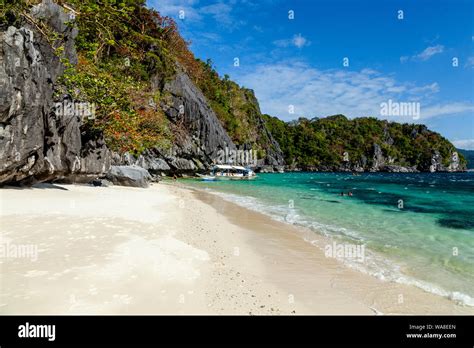 Paradise Beach El Nido Palawan The Philippines Stock Photo Alamy