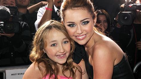 Miley ray cyrus is an american actress and recording artist. Miley Cyrus Brothers, Sisters, Mom, Dad, Family And Boyfriend