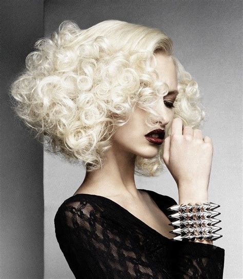20 Bleach Blonde Curly Hair Fashion Style