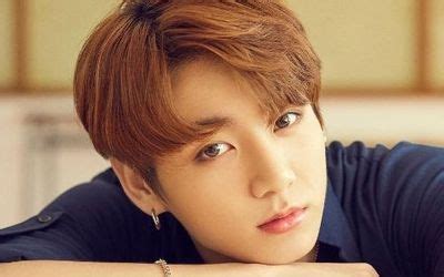 Koleksi Foto, Biodata, dan Fakta Jungkook BTS (Bangtan ...