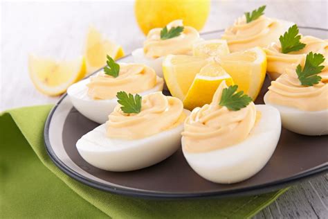 La preparazione più diffusa in assoluto è l'uovo sodo. Ricetta uova sode con maionese - Non sprecare