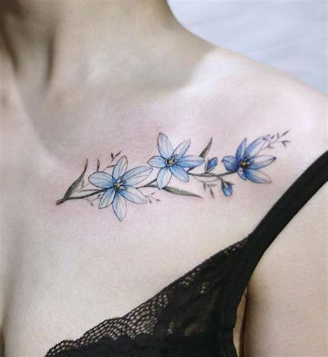 You have already seen this collar bone tattoo concept before and here is a sleek design idea for you. 43 Jaw-Dropping Collar Bone Tattoos for Women | StayGlam