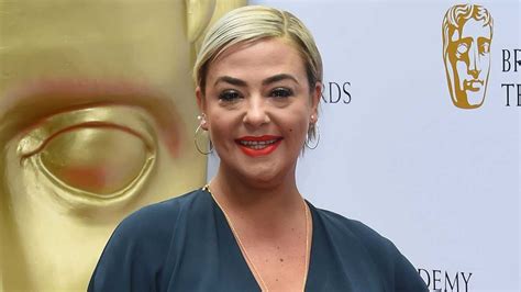 Ant Mcpartlins Ex Wife Lisa Armstrong Helps Fellow Divorcées In New Makeover Show First Look