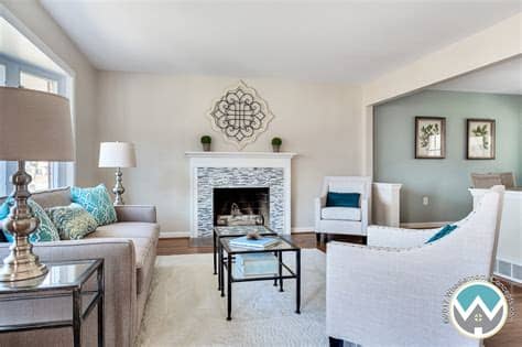 Check out our gallery of interior design images. Home Staging Before and After - Graylyn Crest - Home ...