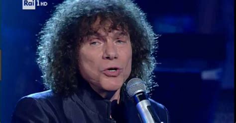 Un giorno a lezione con riccardo cocciante. David Cocciante figlio di Riccardo Cocciante chi è? Età ...