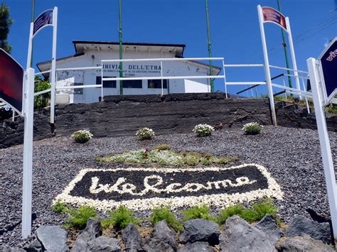 Il punto di partenza della funivia era a quota 1.927 mt. Etna (Sicily) - Welcome alla Funivia dell'Etna | Mount ...