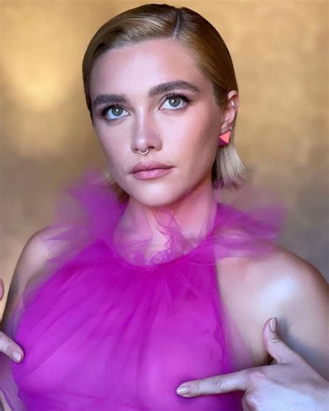 Florence Pugh Goes Braless In See Through Dress At The Valentino Show