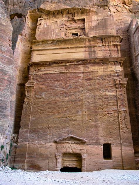 Jordan Petra City In Caves In Pink Mounting Houses Palaces And