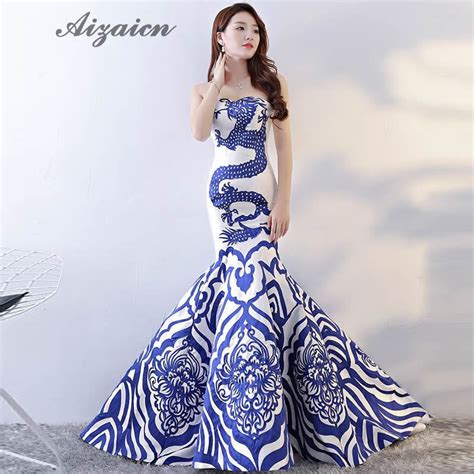 A wedding gift for my friends. Blue White Cheongsam Modern Strapless Sleeveless Sexy ...