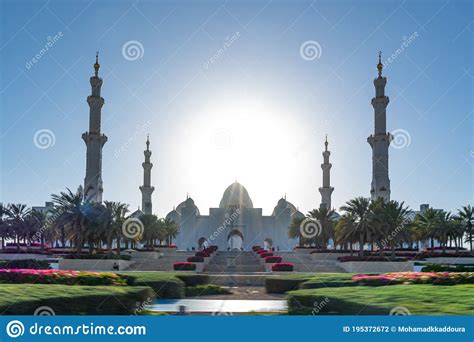 Abu Dhabi Sheik Zayed Grand Mosque Beautiful Islamic Architecture