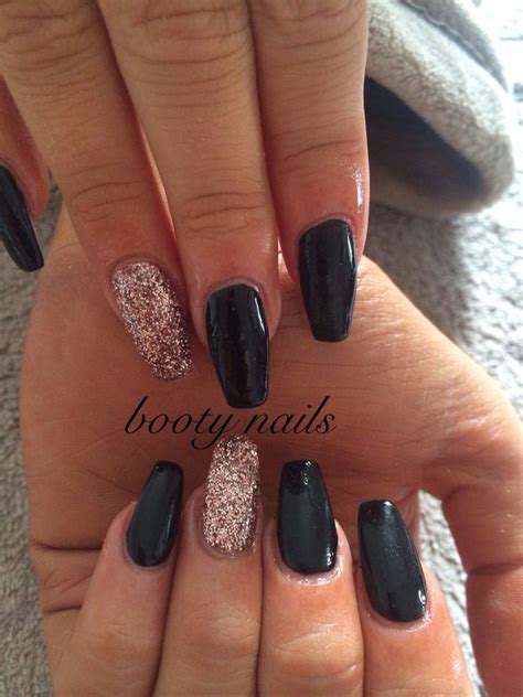 Black and rose gold acrylics | Gold nail designs, Gold ... Follow our easy guide to remove acrylic nails safely without wrecking or ruining your natural nails.
