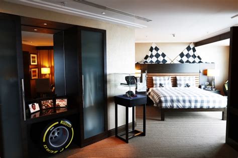 Book the best francorchamps hotels on tripadvisor: Formula 1 fans can stay in a racing-themed hotel room ...