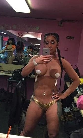 Drunk Cardi B Danced A Striptease And Posed Naked At Her Birthday Party