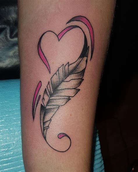 Female Tattoo With Heart