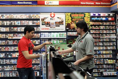 25 Things Gamestop Employees Arent Allowed To Do