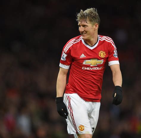 Bastian schweinsteiger spent an ultimately disappointing 18 months at manchester united. Bastian Schweinsteigers stiller Hilferuf bei Manchester ...