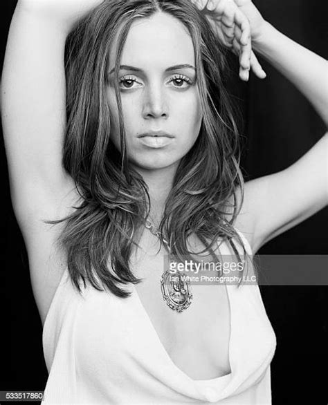 Eliza Dushku Photos And Premium High Res Pictures Getty Images