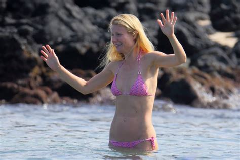 In January 2014 Gwyneth Paltrow Wore A Bikini In Hawaii Pictures Of