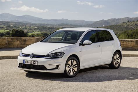 Volkswagen E Golf Hatchback 2020 Review Carbuyer