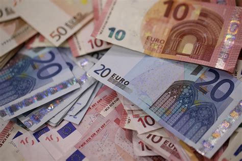 And it is also the 2nd most commonly traded currency in the world. Cuáles eran las monedas anteriores al euro | IG ES
