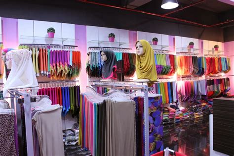 Lepas tu saya di hantar ke hospital semua dah selesai saya akan tangal semua baju dan seluar dia. My Little Iman Store: Shopping Di Kenanga Mall KL