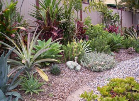 See more of australian better gardens and home ideas on facebook. Pin by Myrian on jardines | Modern australian garden ...