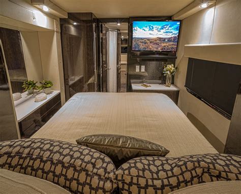 24 Cozy Small Rv Bedroom Design In Rear