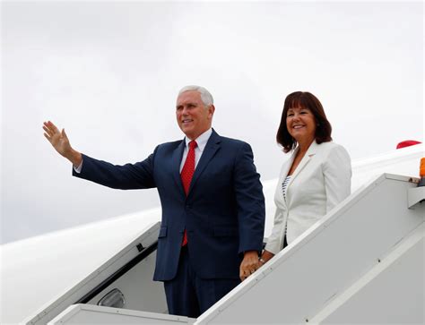 Who Is Vice President Mike Pence S Wife Karen The Us Sun