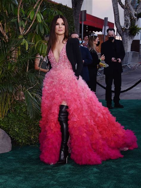 Sandra Bullock Wears Dramatic Pink Dress To ‘the Lost City Premiere Footwear News