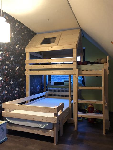Ein hochbett ist geeignet für kleine kinderzimmer kinder mögen hochbetten sehr deshalb sind sie ein. Kinder Hochbett // Etagenbett für Kinder - KT Bau - & Montage