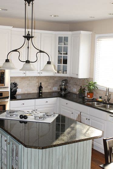 We have decided on moon white granite for kitchen countertops with white cabinets and chestnut handscraped hardwood floors. What Countertop Color Looks Best with White Cabinets ...