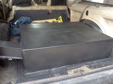 I believe that the fuel tank in your jeep grand cherokee is the same size of the fuel tank in my 2000 jeep cherokee which would be 19.0 gallons. Gas Tank Relocation - Jeep Cherokee Forum