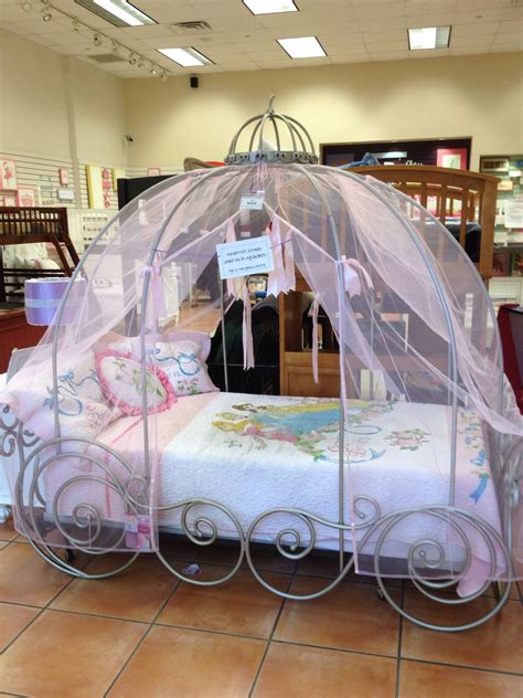 Visit our finish gallery to see available finishes for this wonderful piece. Carriage bed; Pigsykids | Girl bedroom designs, Baby girl ...