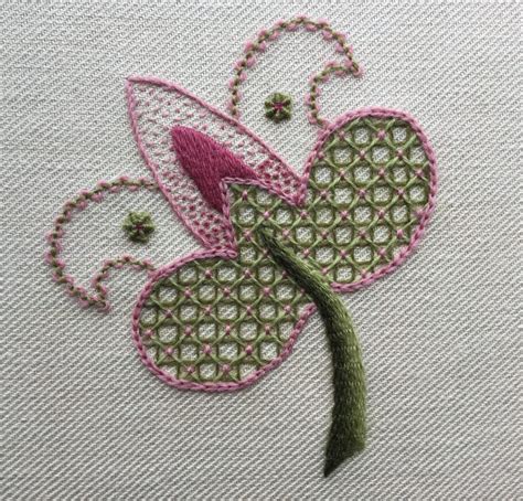 Hcp023 Introduction To Jacobean Crewelwork Flower In 2021 Crewel