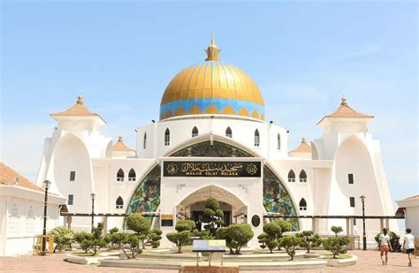 Al azim mosque (masjid al azim, melaka). Masjid Terapung di Dunia yang Paling Indah