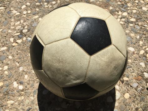 Hello Singapore Im Looking For These Old Soccer Balls Footballs