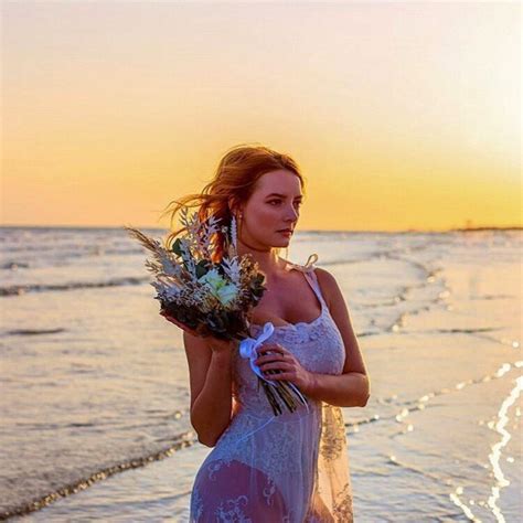 Hot Dakota Blue Richards Bikini Pics