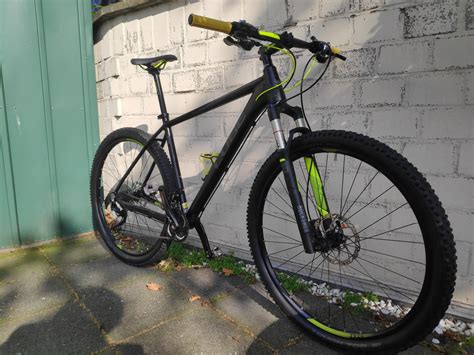 They go uphill and downhill quite fast, eat away and gravel and dirt and #xc mtb. CUBE Race One black/flashyellow 2015 MTB Cross-Country ...
