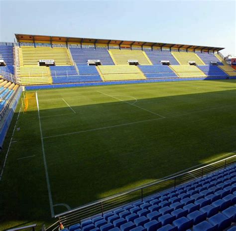 @granadacdef 20.00 horas estadio de la cerámica jornada 1 @laliga #villarrealgranada live: Villareal vs. Leverkusen: Hier spielt Spaniens bester ...