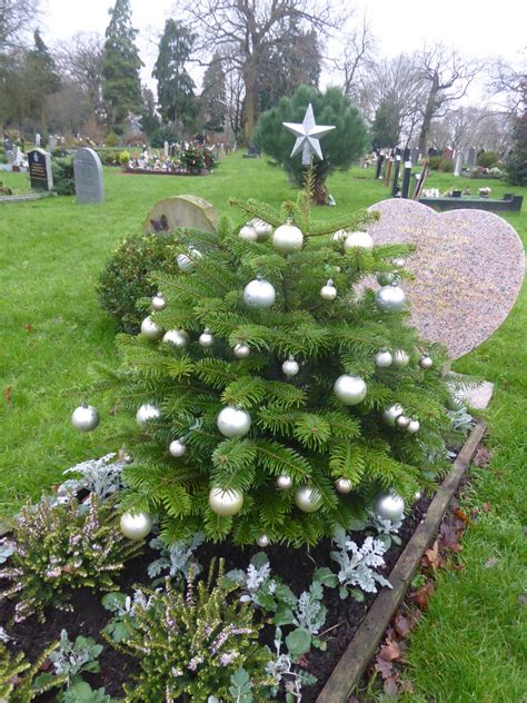 Christmas grave decorations  PlantLore
