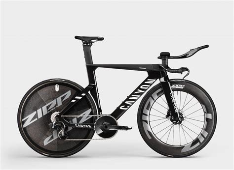 Incoming At The Giro Canyons New Speedmax Cfr Tt Disc Time Trial Bike