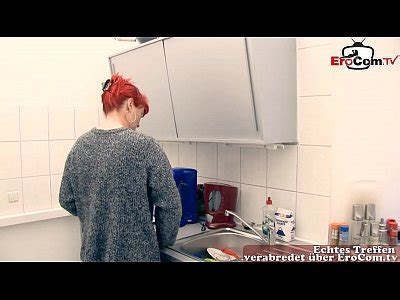 deutsche rothaarige Hausfrau fickt in der Küche mit ihrem ehemann