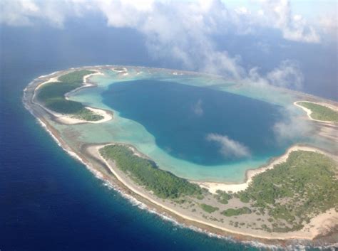 Anuanurunga Atoll Tropical Islands
