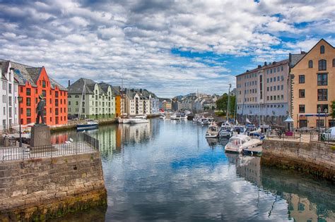 Touring Alesund And Its History In Norway