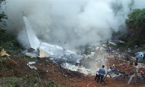 Scores Feared Dead In Plane Crash In India The New York Times