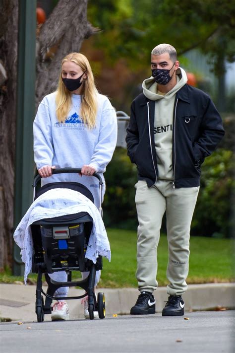 Sophie Turner Take Their Baby Daughter Willa Out In Los Angelesr 1